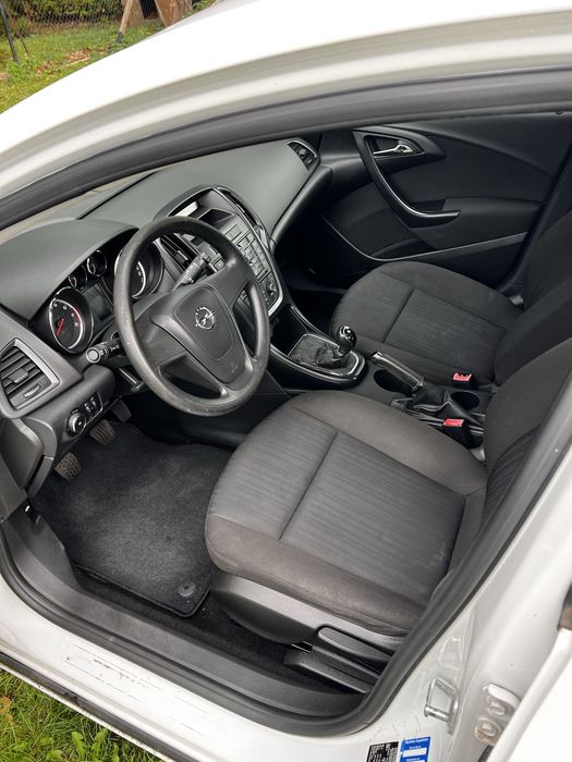 Opel Astra J 1.4 2010r Klima