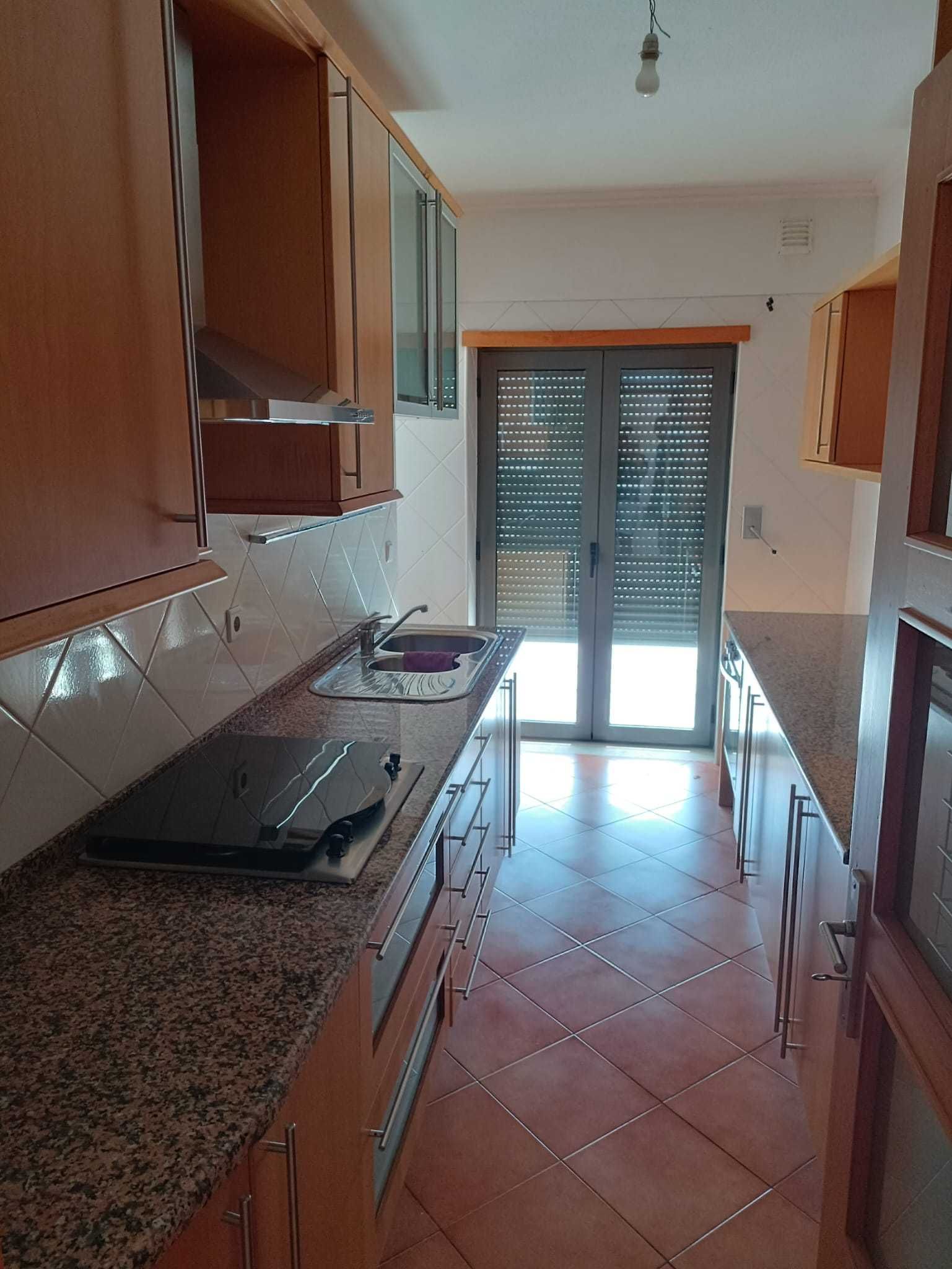 Arrendo apartamento T1