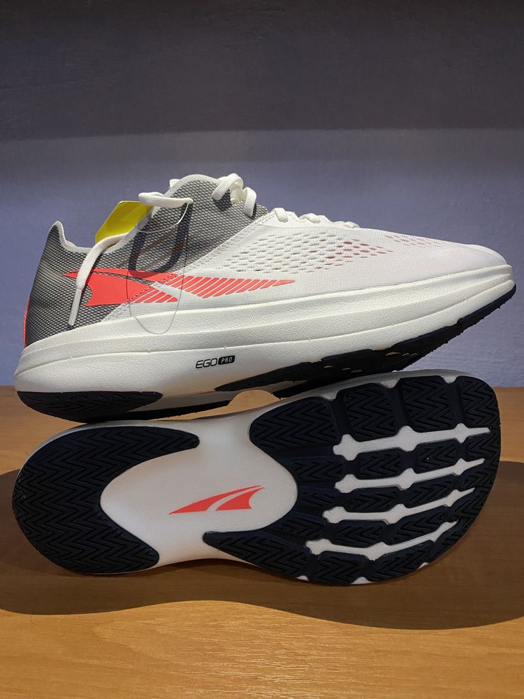 кросівки altra vanish carbon white / gray