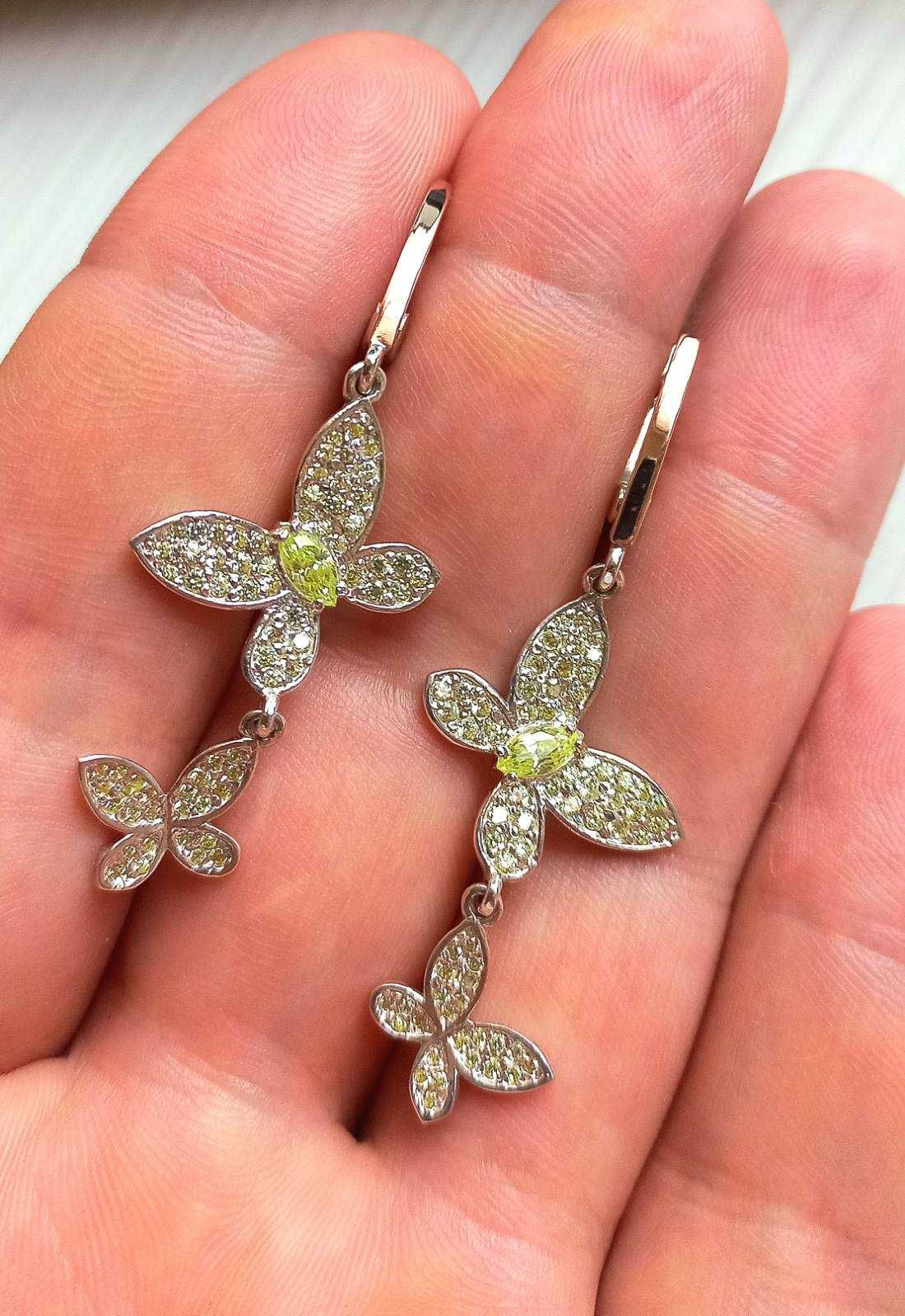 Метелики срібні сережки із золотими пластинами перидот камінь