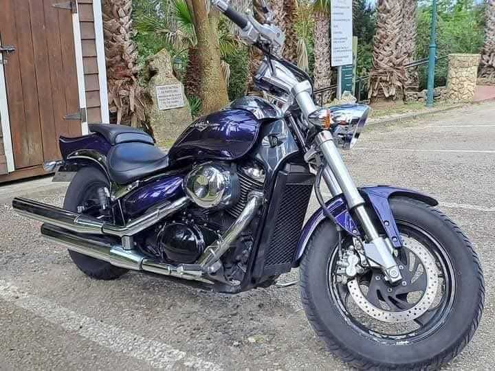 Suzuki intrunder M800