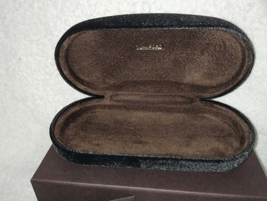 Estojos para óculos da marca TOM FORD