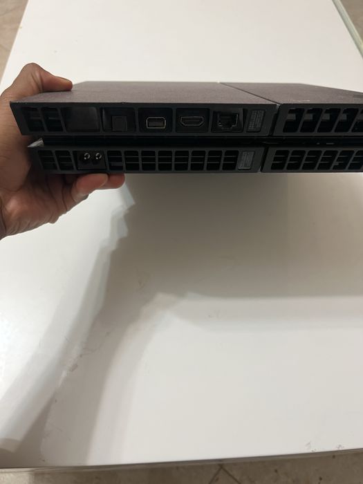 Playstation 4 flat