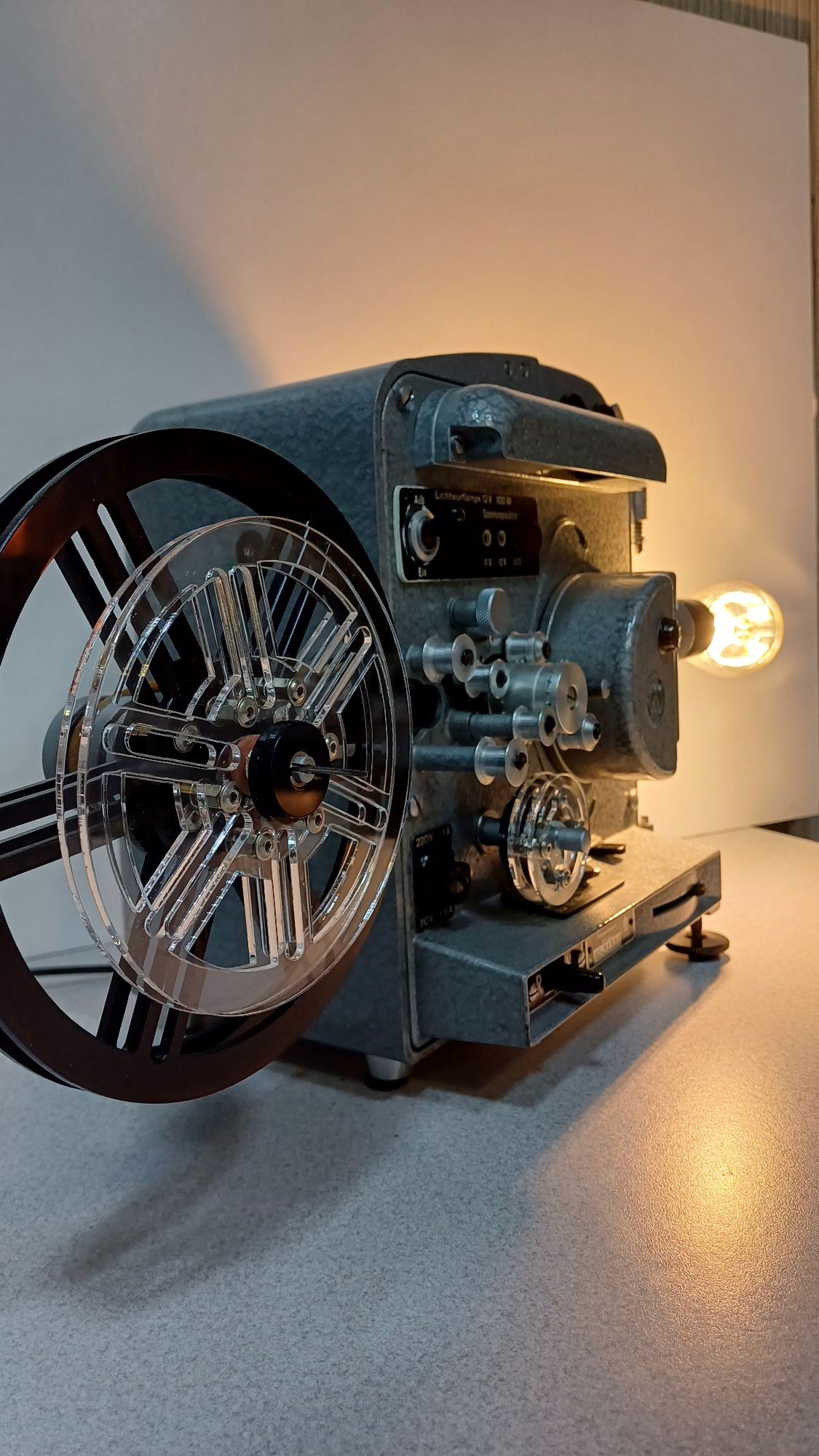 Projektor 8 mm  retro lampka