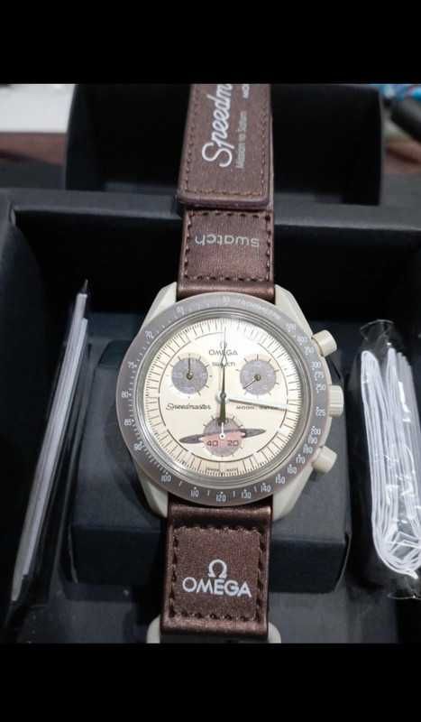 Omega x Swatch Saturn SO33T100 - Idealny dla miłośników astronomii