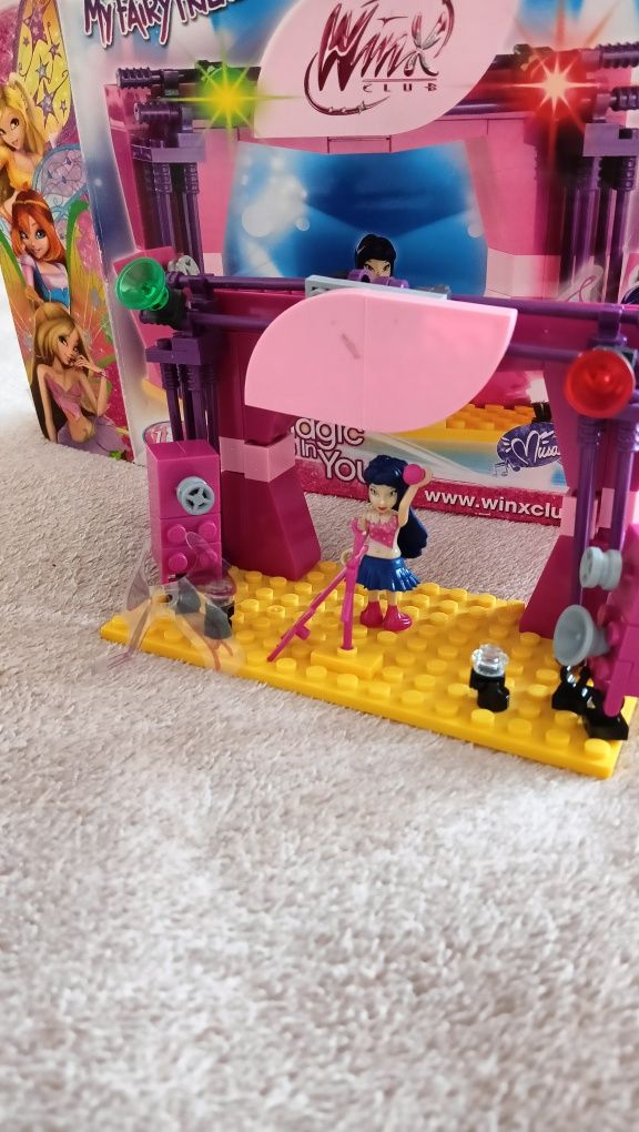 Zestaw LEGO WINX Club, Muza w zestawie ze skrzydłami