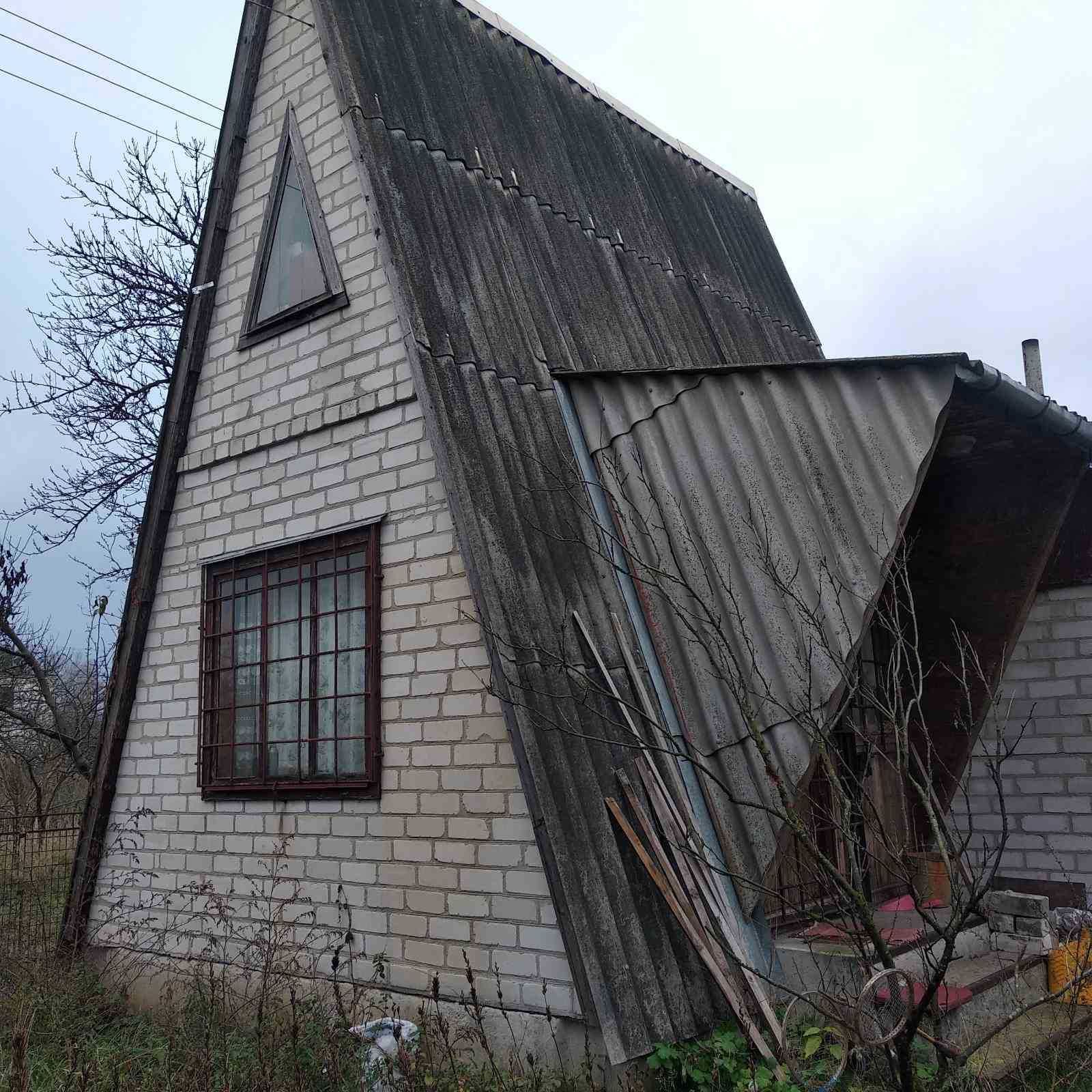 Продаж двох будинків в дачному кооперативі Тясмин