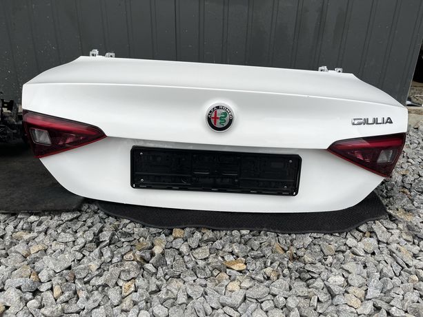 Кришка багажника на Alfa Romeo Giulia. Розборка / запчастини б/у.