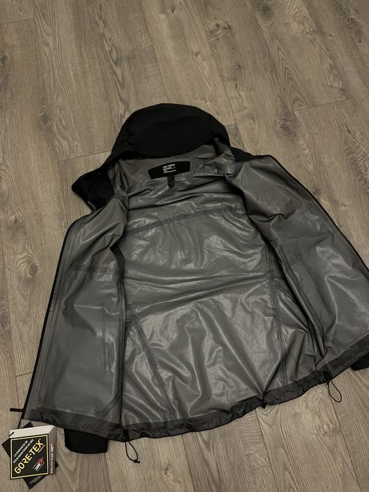 Вітровка ветровка Arcteryx Beta LT