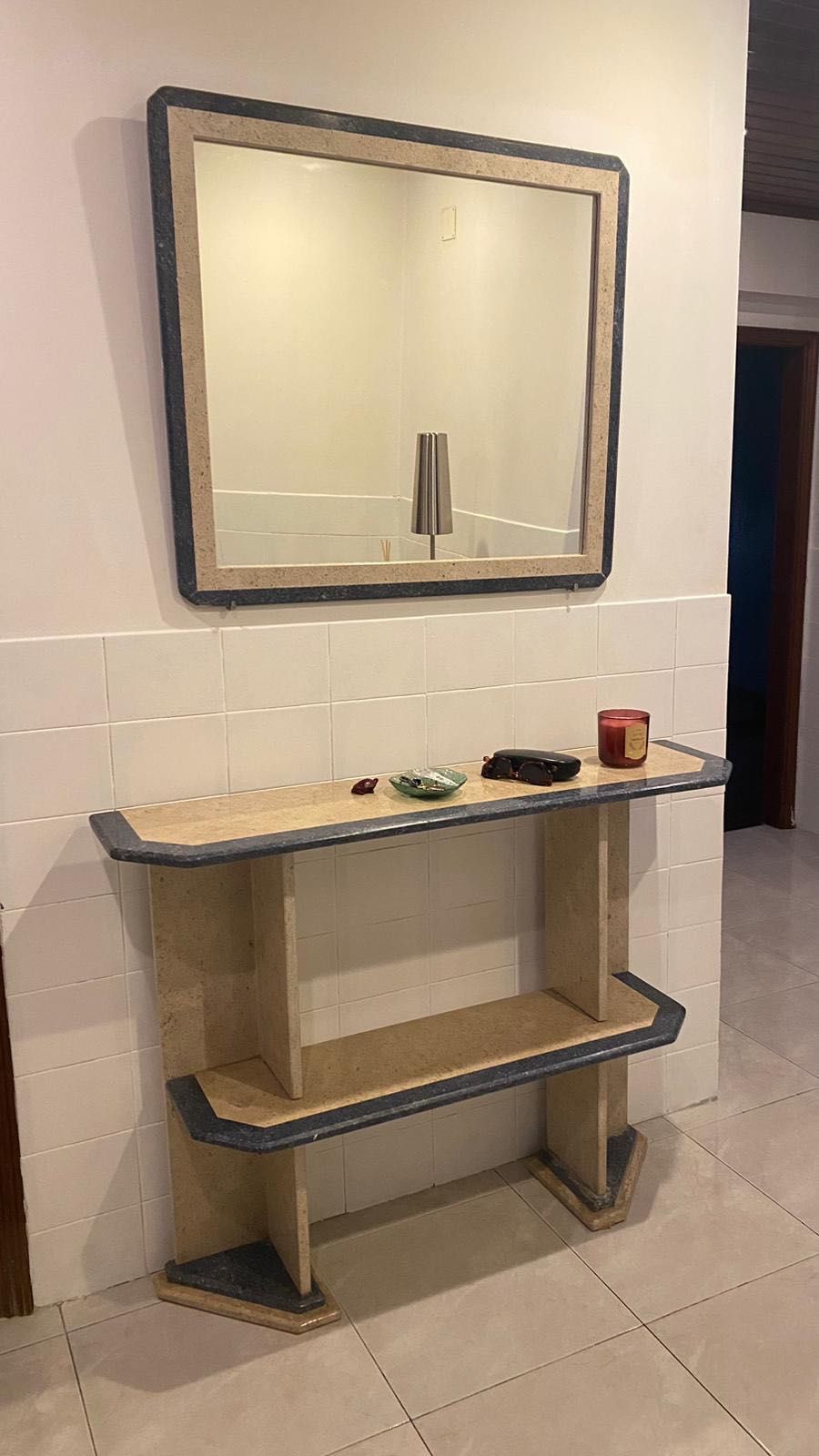 Consolas em mármore