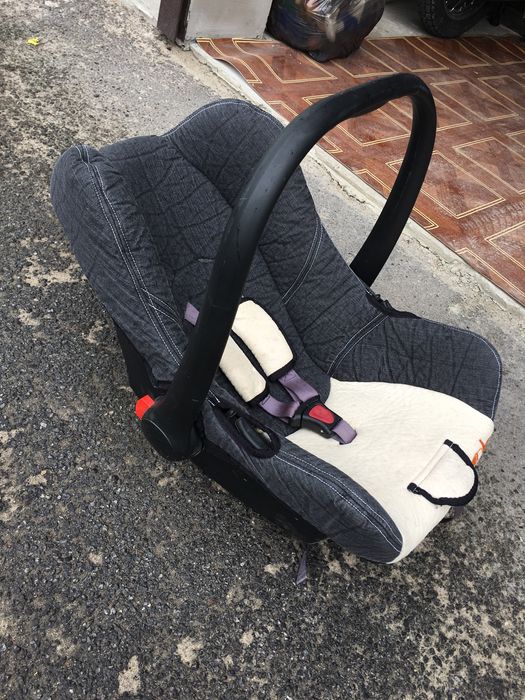 Дитяче автокрісло крісло для немовля