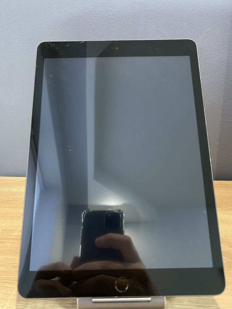 Планшет Apple iPad 10.2" (7 Gen) 32GB Wi-Fi 2019 Space Gray