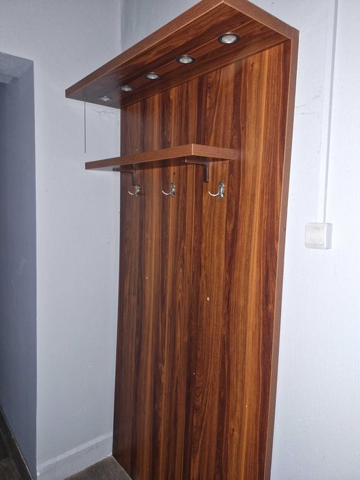 wieszak  z oświetleniem - panel scienny