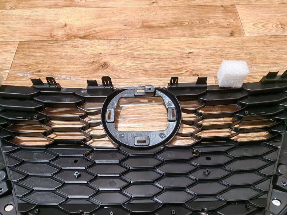 NISSAN SENTRA 2020 2022 Решетка радиатора с заглушкой боковой и центр.