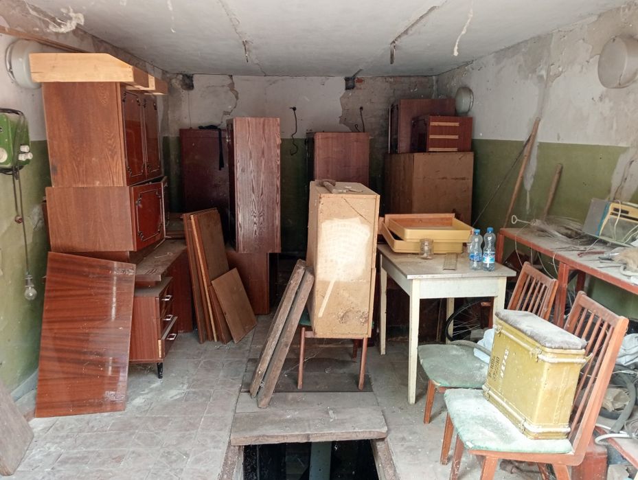 Продам гараж Районе Гущина