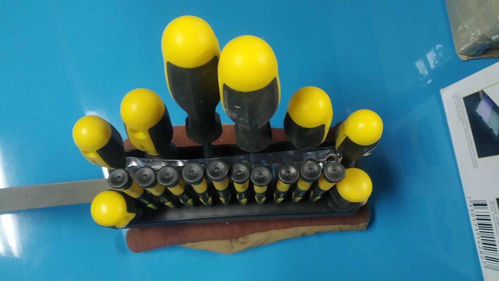 Набір викруток СТАЛЬ 18 предметів