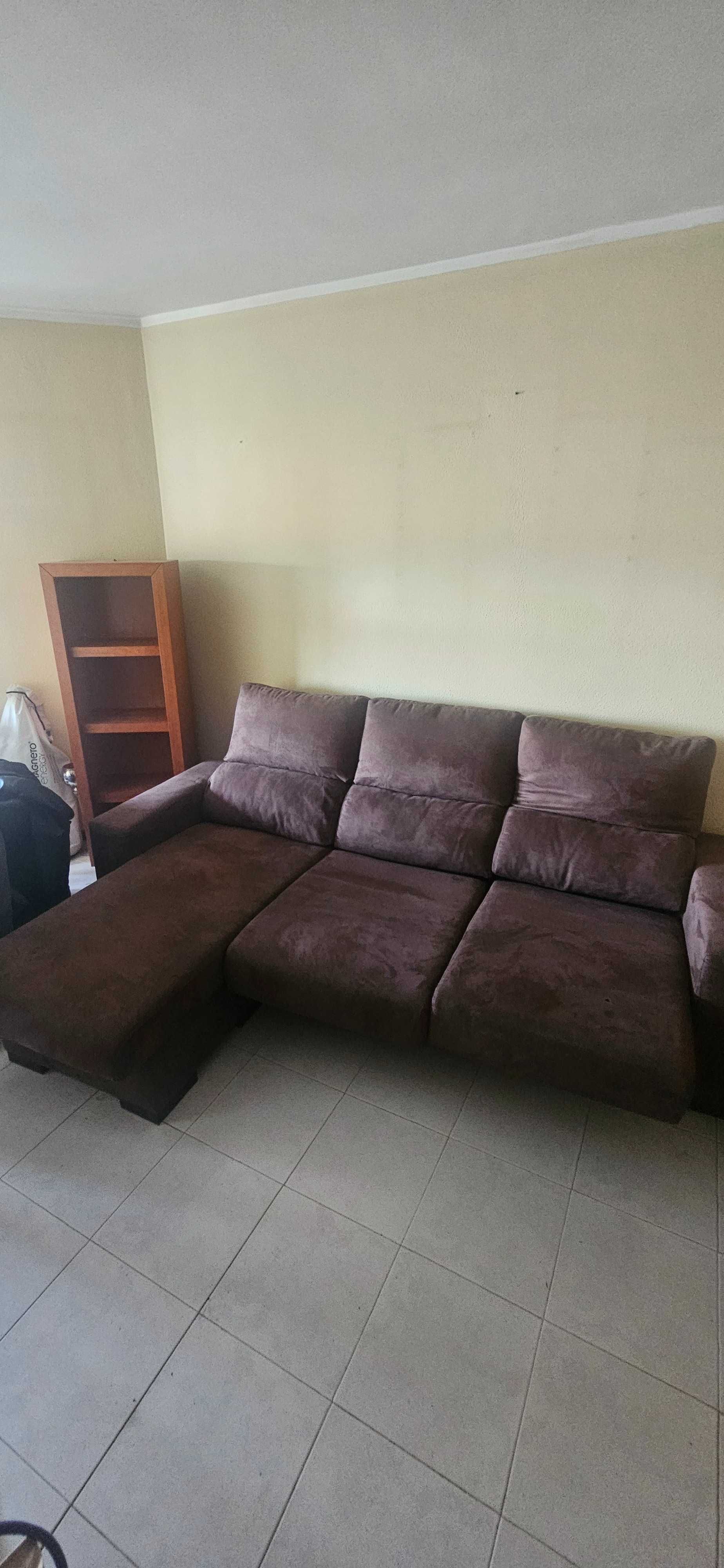 Vendo sofa usado com pouco uso