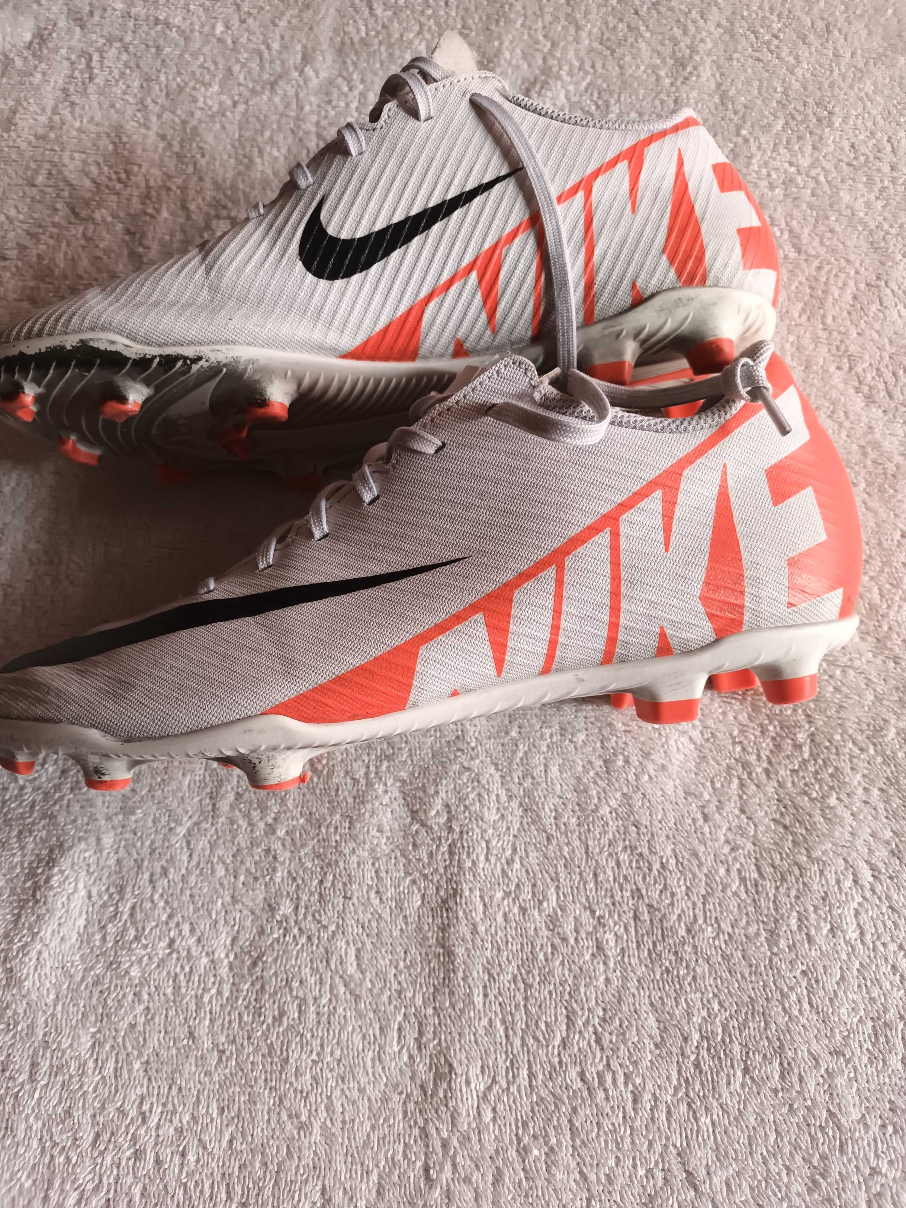 Chuteiras Nike Mercurial