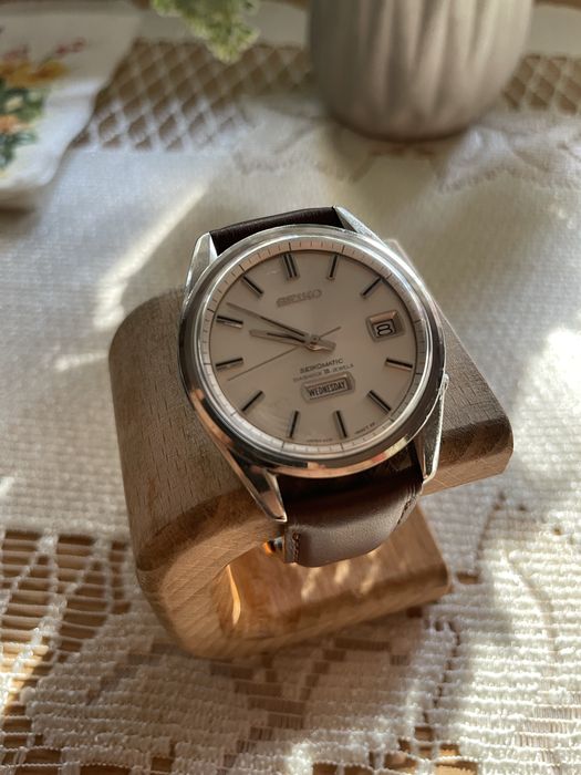 Elegancki vintage zegarek Seiko seikomatic