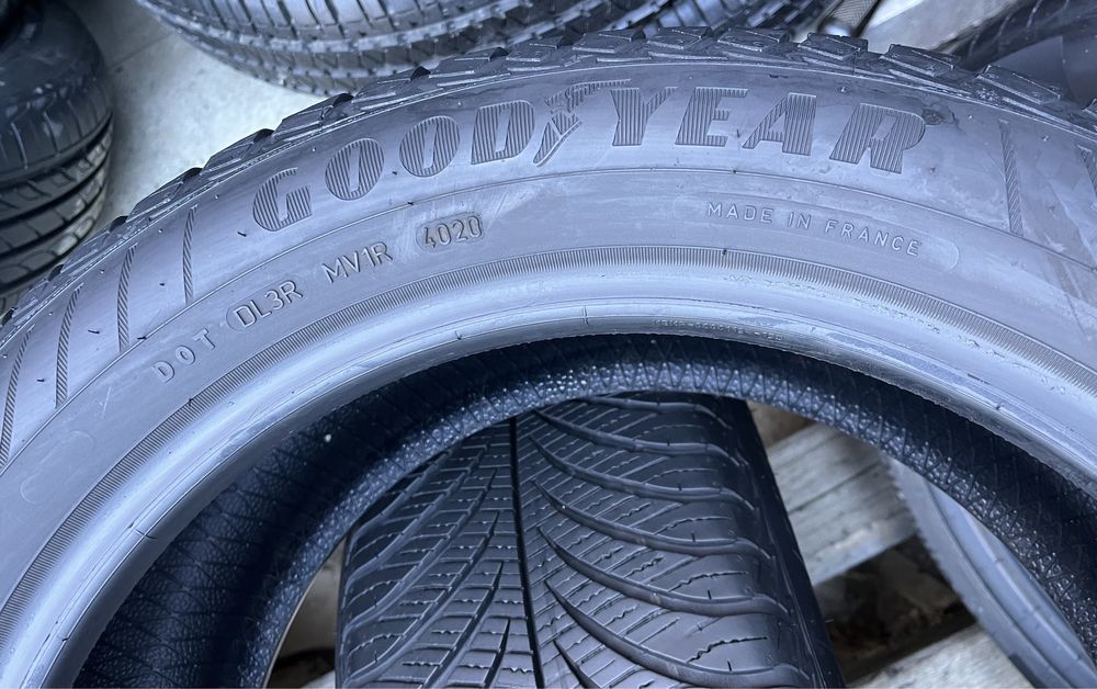Шини Good Year 4 Seasons R 17 215 55