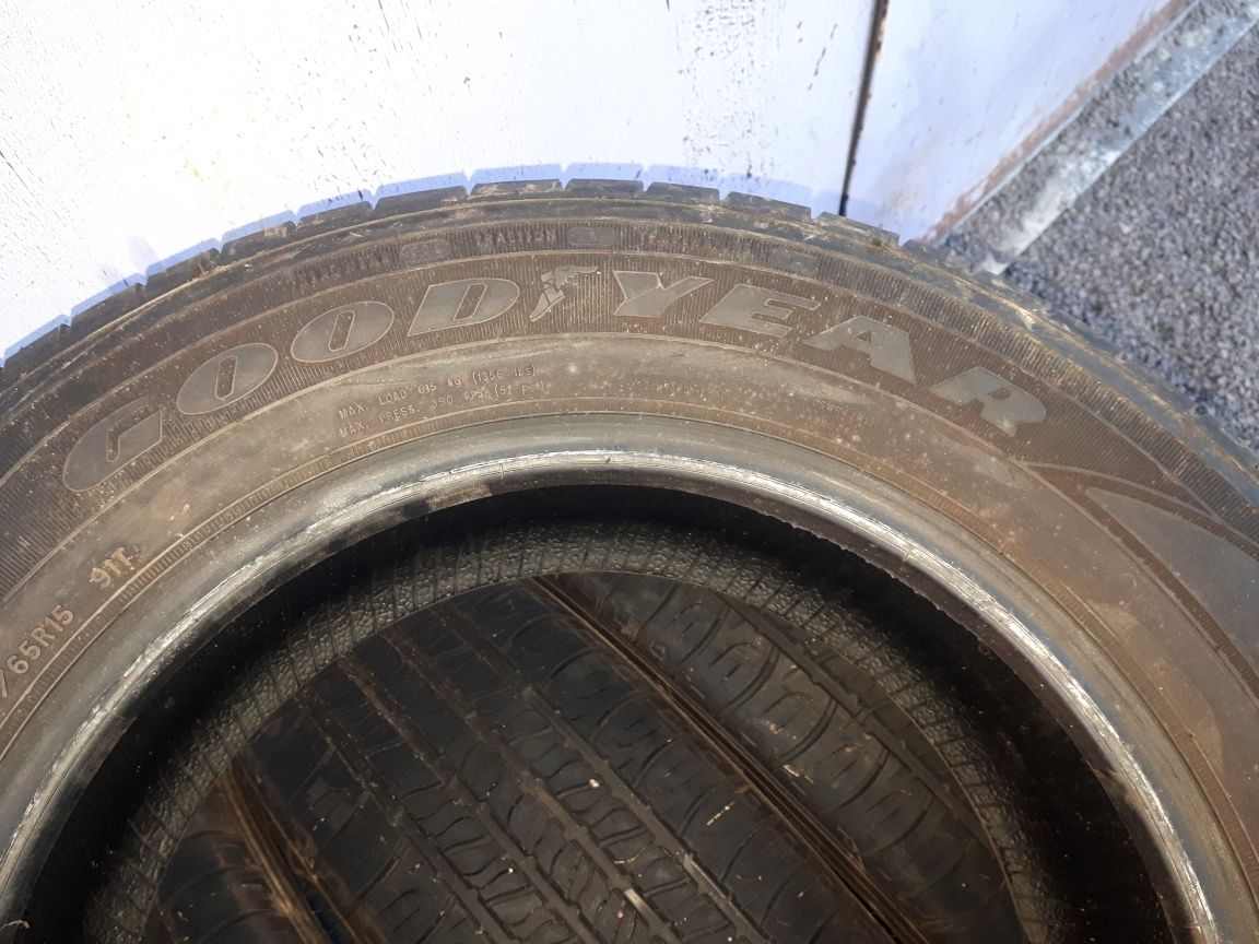 195/65R15 GoodYear лiто-всесезонка