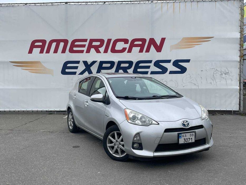 Toyota prius hybrid від 250 грн/день