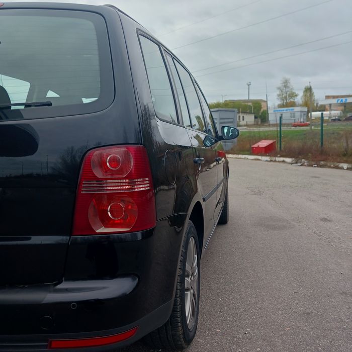 Volkswagen Touran 2010 р.в.