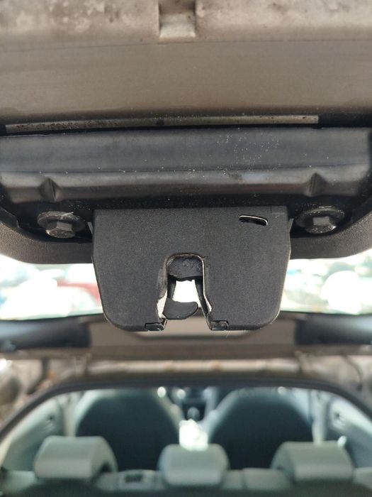 Fechadura / fecho da mala PEUGEOT 208