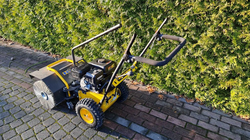 TEXAS Zamiatarka-odśnieżarka spalinowa 70cm HANDY-SWEEP 710TGE