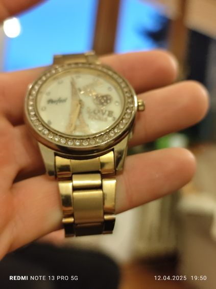 Perfect LOVE ME Paris zegarek na reke