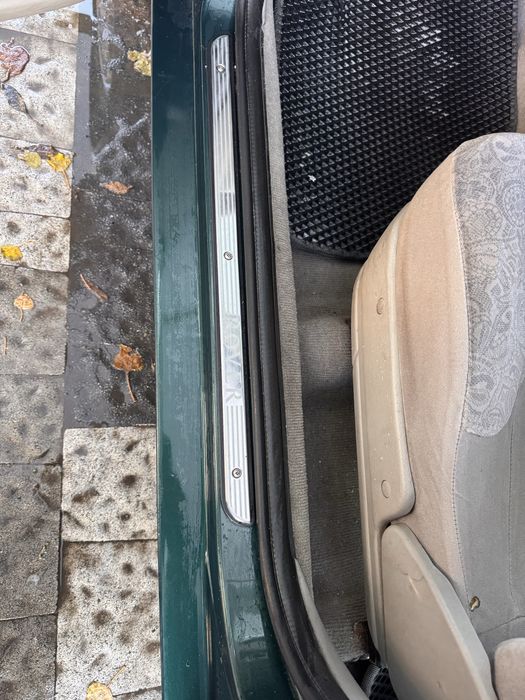 Продам Rover 200(214l)