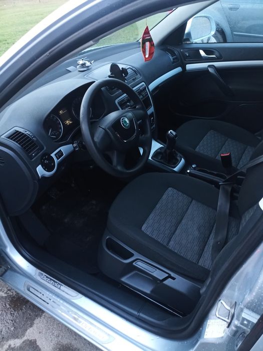 SKODA OCTAVIA A5 1,6диз. 2011рік Універсал.