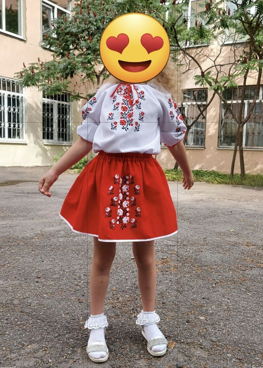 Дівчачий костюм вишиванка на 6-8 років