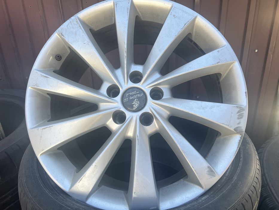 Tesla X дискі 20