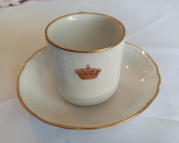 Chávena de café NG Serviço Coroa Real Séc. XIX