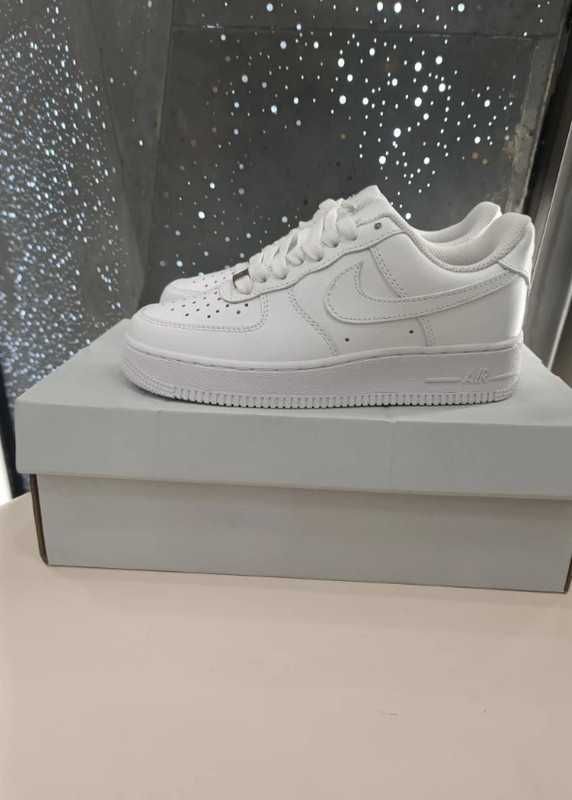 Nike Air Force One 1 '07 Low EU 42