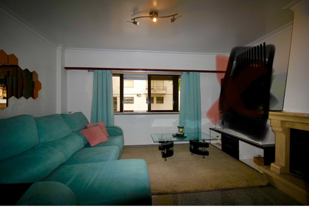 Conjunto Sala – Sofá, Mesa de Centro e Rack TV