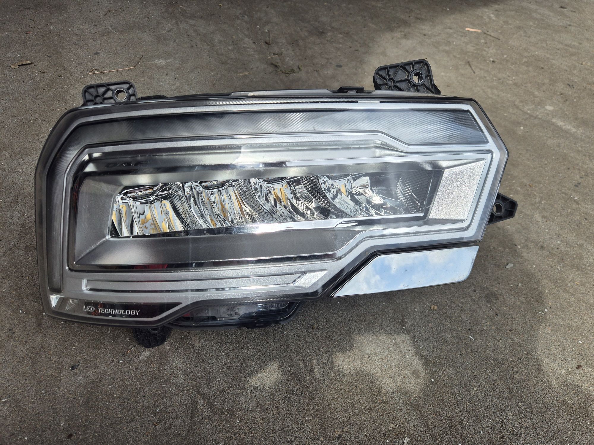 Reflektor led DAF xf xg lewy