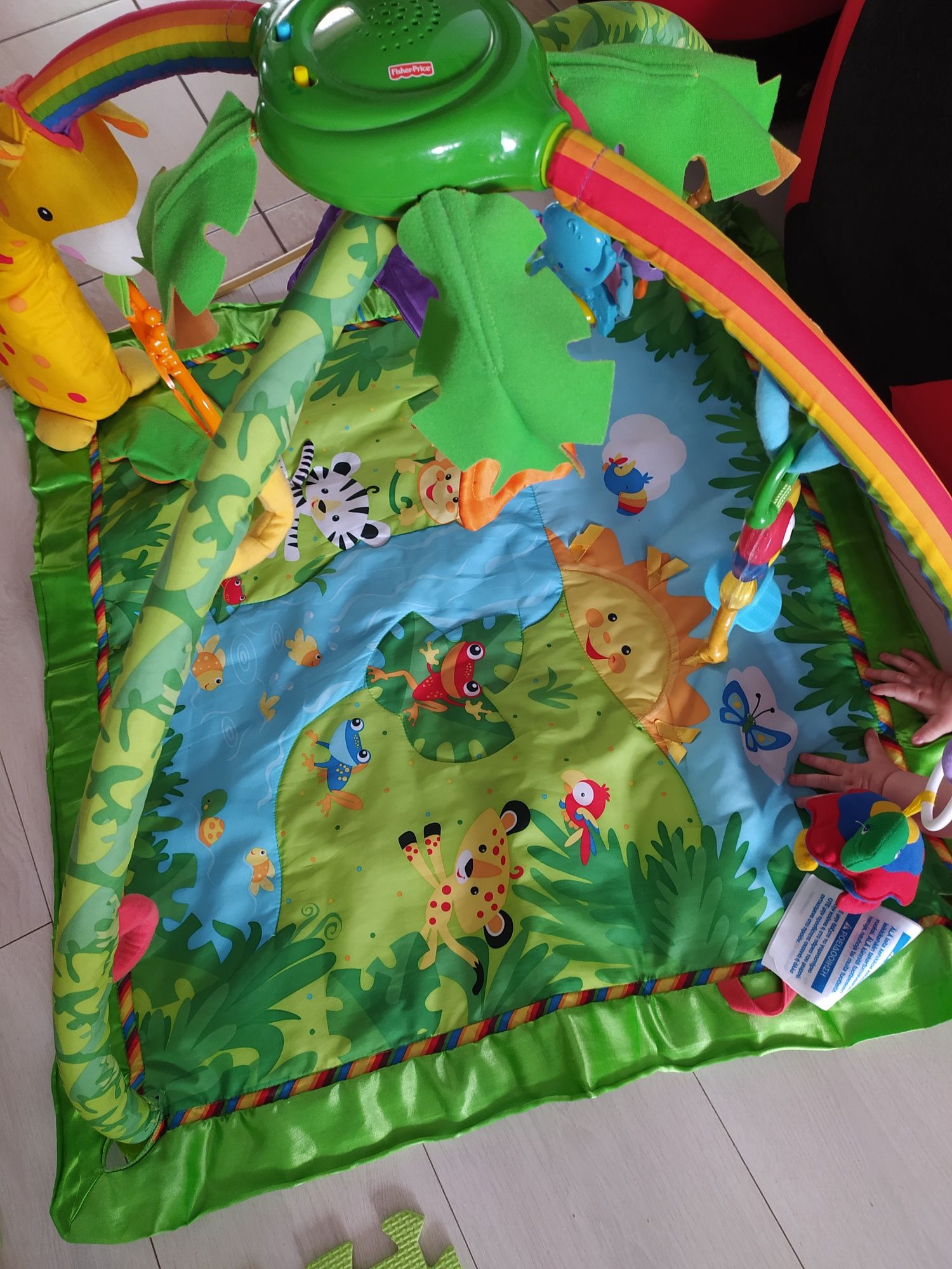 Mata Fisher-Price Rainforest dla maluszka