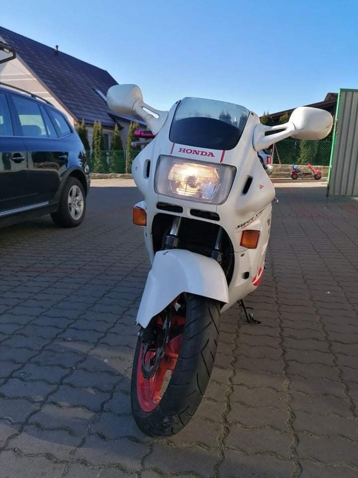 Honda CBR 600f pierwsze wydanie F1