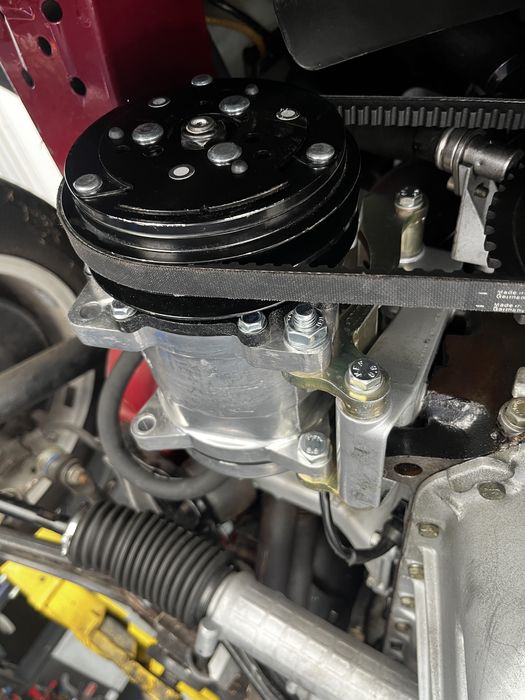 Adapter kompresora klimatyzacji BMW M20 M30 E30 E24 E28 E23 E12 E9 E34