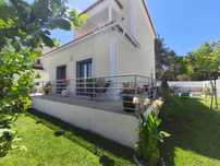 Moradia T3+2 com Sótão, Cave, Piscina de Água Salgada – Azeitão
