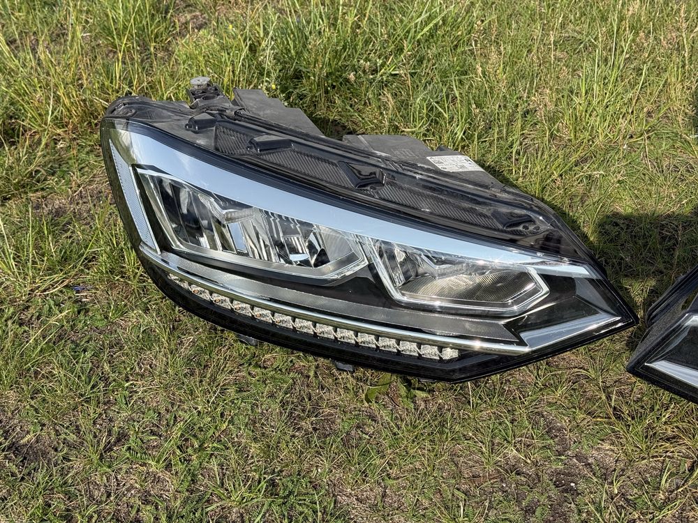 Lampy przednie VW Touran 5TB full led EU cale cena za komplet