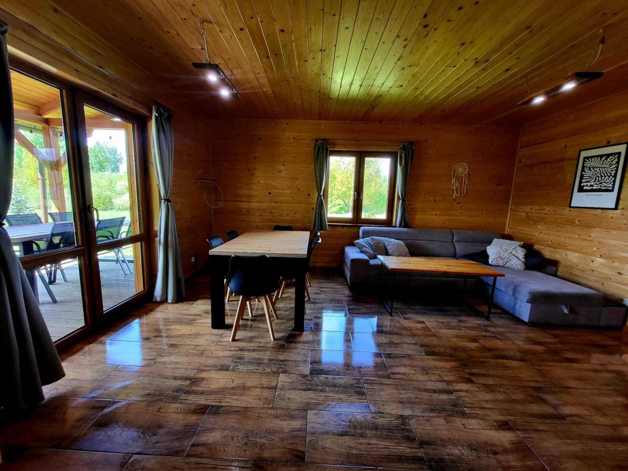 Dom całoroczny nad jeziorem,spokojna okolica,łowisko,,sauna