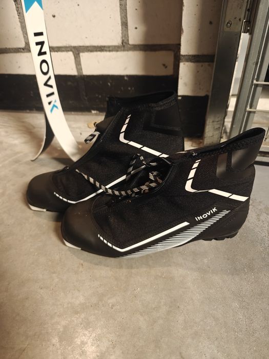 Zestaw Ivonik narty biegowe, buty i kijki
