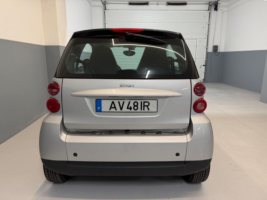 Smart fortwo gasolina como novo