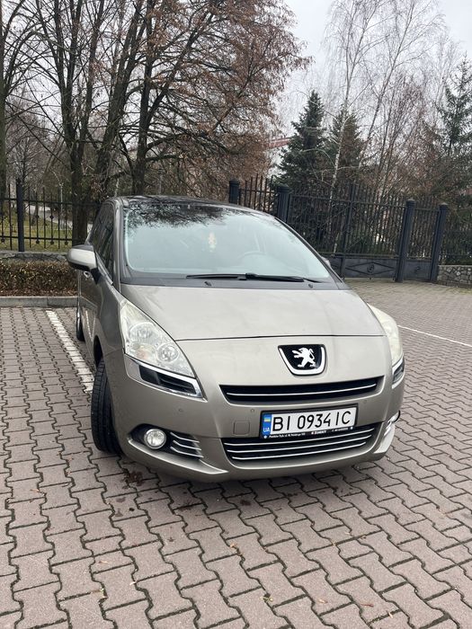 Peugeot 5008 бензин