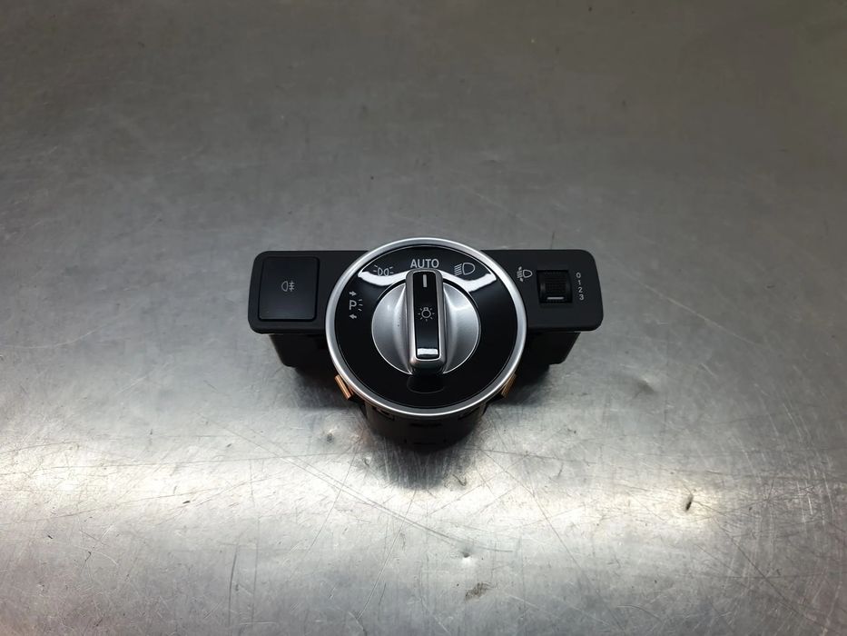 Botão / interruptor de luzes MERCEDES-BENZ Classe A (W176)