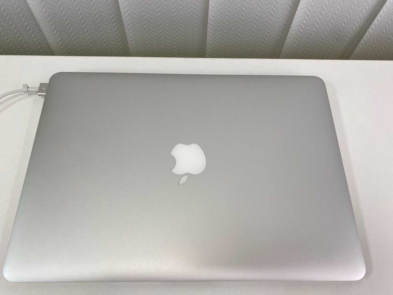 Ноутбук Apple MacBook Air 13 (i5/8/128) 2017