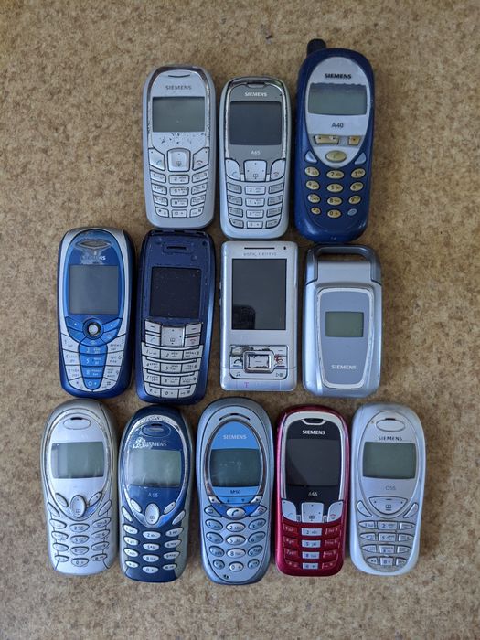 Лот телефонів Siemens та Motorola